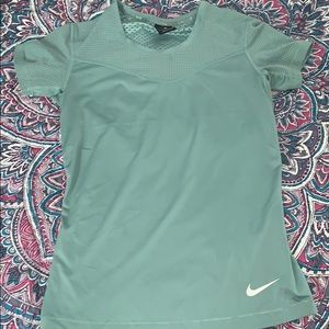 Nike Pro Hyper Cool Blue Women’s Shirt 🔥🔥